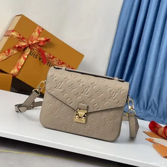 WIS POCHETTE LOUIS MÉTIS VUITTON 0509
